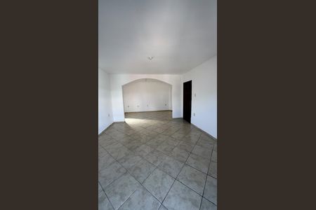 Sala de casa para alugar com 2 quartos, 110m² em Curicica, Rio de Janeiro