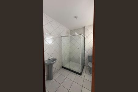 Banheiro de casa para alugar com 2 quartos, 110m² em Curicica, Rio de Janeiro
