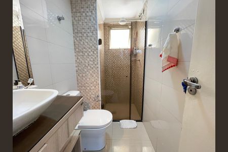 Apartamento à venda com 80m², 3 quartos e 1 vaga Apartamento à venda com 80m², 3 quartos e 1 vagaBanheiro Social