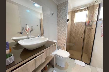 Apartamento à venda com 80m², 3 quartos e 1 vaga Apartamento à venda com 80m², 3 quartos e 1 vagaBanheiro Social
