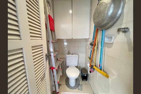 Apartamento à venda com 80m², 3 quartos e 1 vaga Apartamento à venda com 80m², 3 quartos e 1 vagaBanheiro de serviço