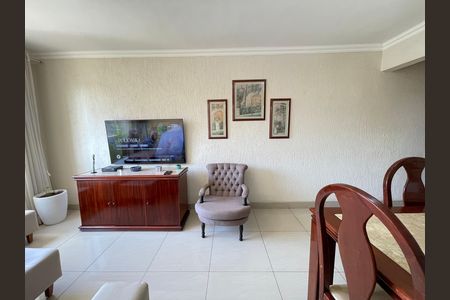 Apartamento à venda com 80m², 3 quartos e 1 vaga Apartamento à venda com 80m², 3 quartos e 1 vagaSala