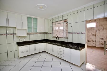 Casa de condomínio para alugar com 173m², 3 quartos e 2 vagasCozinha e Área de Serviço