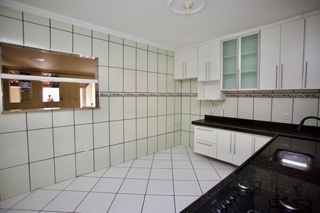 Casa de condomínio para alugar com 173m², 3 quartos e 2 vagasCozinha e Área de Serviço