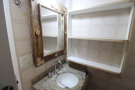 Apartamento para alugar com 77m², 2 quartos e 1 vagaBanheiro