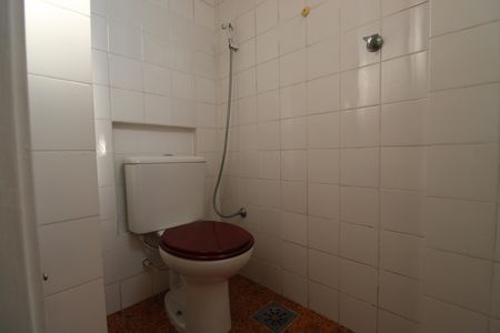 Apartamento para alugar com 77m², 2 quartos e 1 vagaÁrea de serviço - Banheiro