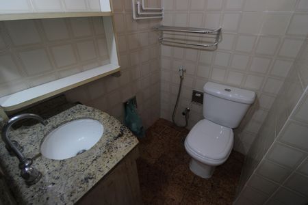 Apartamento para alugar com 77m², 2 quartos e 1 vagaBanheiro