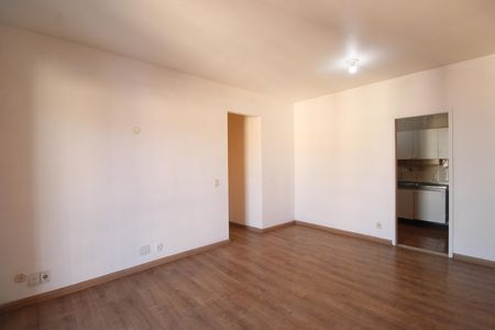 Apartamento para alugar com 77m², 2 quartos e 1 vagaSala
