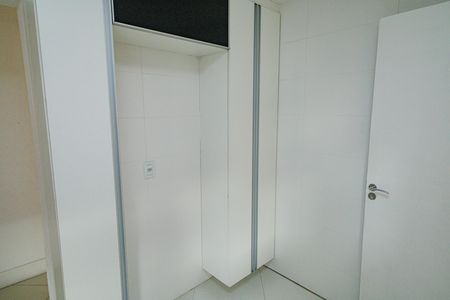 Casa à venda com 140m², 4 quartos e 2 vagas Casa à venda com 140m², 4 quartos e 2 vagasCozinha
