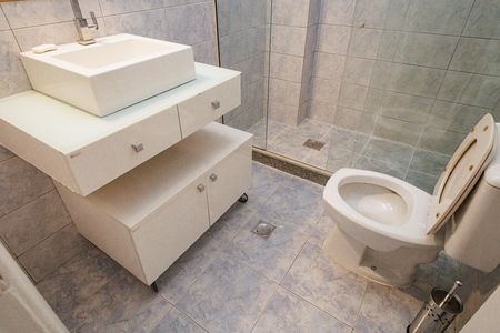 Casa à venda com 140m², 4 quartos e 2 vagas Casa à venda com 140m², 4 quartos e 2 vagasBanheiro