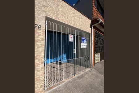 Casa para alugar com 105m², 2 quartos e 1 vaga Casa para alugar com 105m², 2 quartos e 1 vagaFachada