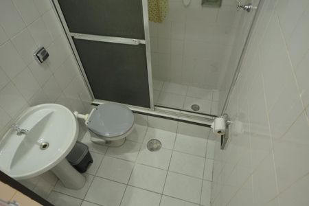 Casa para alugar com 105m², 2 quartos e 1 vagaBanheiro 