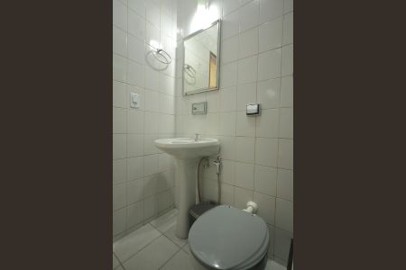 Casa para alugar com 105m², 2 quartos e 1 vagaBanheiro 