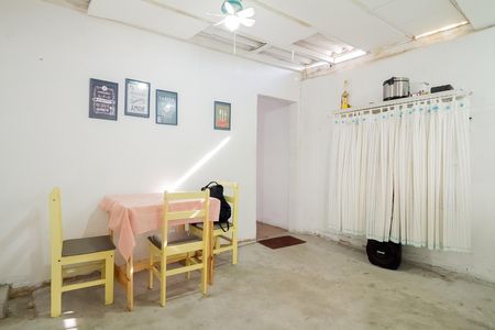 Cozinha 2 de casa à venda com 3 quartos, 125m² em Vila Carrão, São Paulo