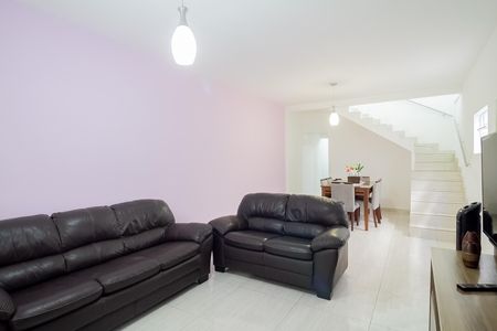 Sala de casa à venda com 3 quartos, 125m² em Vila Carrão, São Paulo