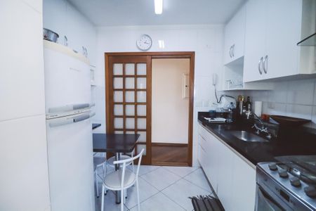 Apartamento à venda com 97m², 3 quartos e 2 vagasCozinha