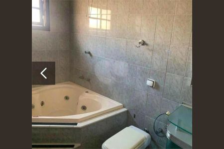 Casa à venda com 3 quartos, 235m² em Jardim Estadio, Jundiaí