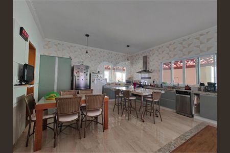 Casa à venda com 3 quartos, 237m² em Jardim Caxambu, Jundiaí