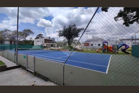 Casa à venda com 3 quartos, 240m² em Rio Acima, Jundiaí