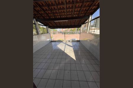 Casa à venda com 183m², 4 quartos e 2 vagas