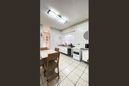 Casa à venda com 183m², 4 quartos e 2 vagas