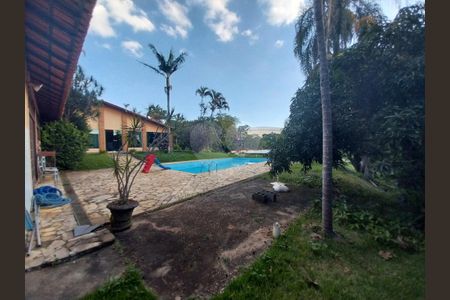 Casa à venda com 250m², 4 quartos e 6 vagas