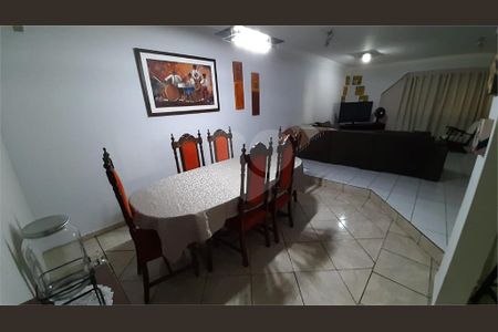 Casa à venda com 600m², 4 quartos e 3 vagas