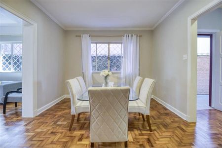 Casa à venda com 4 quartos, 322m² em Jardim Paulistano, São Paulo
