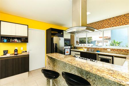 Casa à venda com 4 quartos, 361m² em Jardim Tereza Cristina, Jundiaí