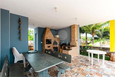 Casa à venda com 4 quartos, 361m² em Jardim Tereza Cristina, Jundiaí