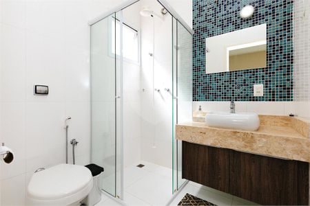Casa à venda com 4 quartos, 361m² em Jardim Tereza Cristina, Jundiaí