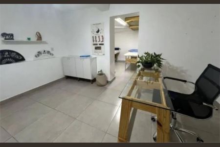Casa à venda com 221m², 3 quartos e 2 vagas