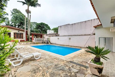 Casa à venda com 3 quartos, 250m² em Santo Amaro, São Paulo