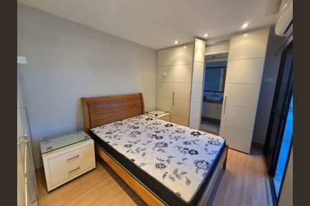 Apartamento à venda com 233m², 4 quartos e 3 vagas