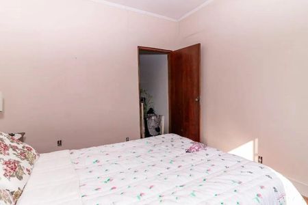 Casa à venda com 210m², 4 quartos e 2 vagas