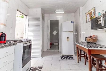 Casa à venda com 210m², 4 quartos e 2 vagas
