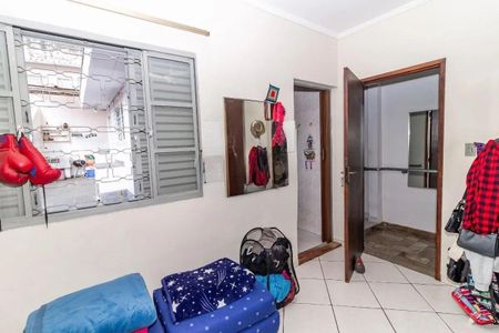Casa à venda com 210m², 4 quartos e 2 vagas