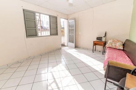 Casa à venda com 210m², 4 quartos e 2 vagas