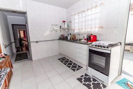 Casa à venda com 210m², 4 quartos e 2 vagas
