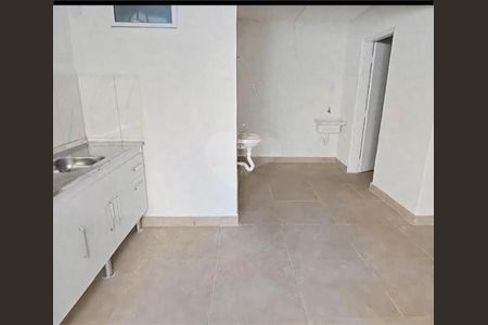 Casa à venda com 122m², 3 quartos e 1 vaga