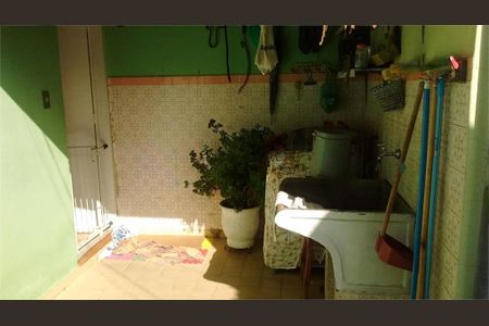 Casa à venda com 3 quartos, 310m² em Anhangabaú, Jundiaí