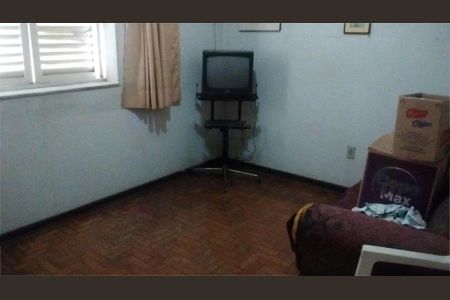 Casa à venda com 3 quartos, 310m² em Anhangabaú, Jundiaí