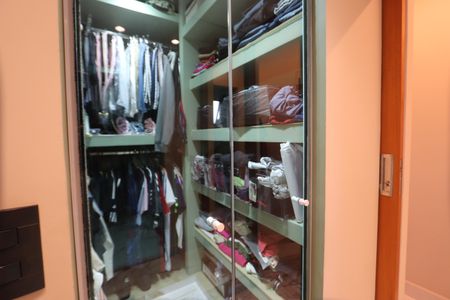 Apartamento à venda com 57m², 2 quartos e 1 vagaCloset do Quarto 1