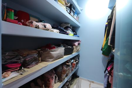 Apartamento à venda com 57m², 2 quartos e 1 vagaCloset do Quarto 2