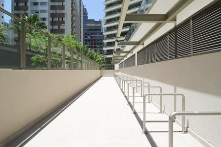 Studio para alugar com 30m², 1 quarto e sem vaga Studio para alugar com 30m², 1 quarto e sem vagaBicicletário