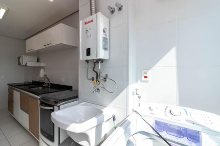 Área de Serviço de apartamento para alugar com 2 quartos, 55m² em Santa Teresinha, São Paulo