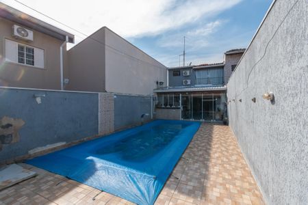 Quintal de casa à venda com 3 quartos, 193m² em Jardim Macarenko, Sumaré