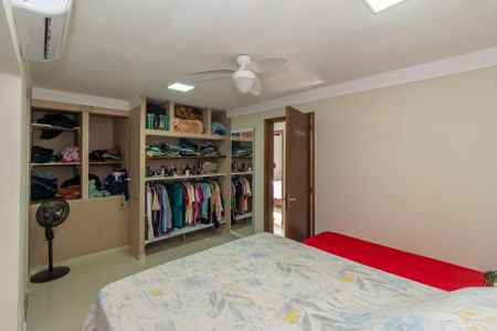 Casa à venda com 193m², 3 quartos e 3 vagas Casa à venda com 193m², 3 quartos e 3 vagasSuite