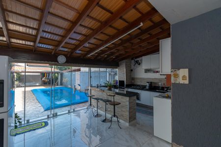 Casa à venda com 193m², 3 quartos e 3 vagas Casa à venda com 193m², 3 quartos e 3 vagasCozinha