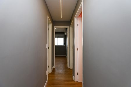 Apartamento à venda com 75m², 3 quartos e 2 vagasCorredor